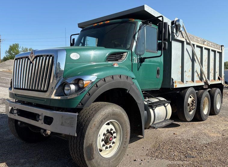 2017 International 7600